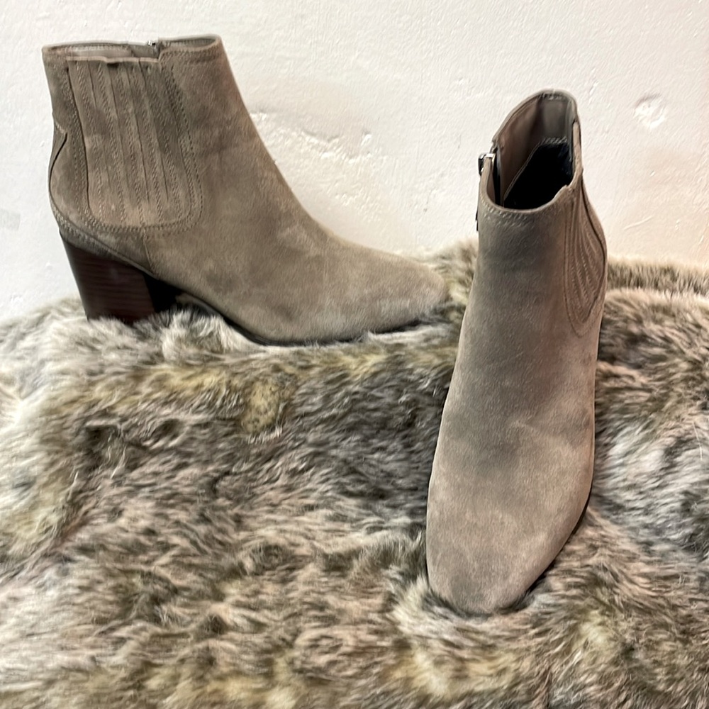 Blondo Waterproof Never Worn Suede Leather Heeled Ankle Boots-7.5-#0034